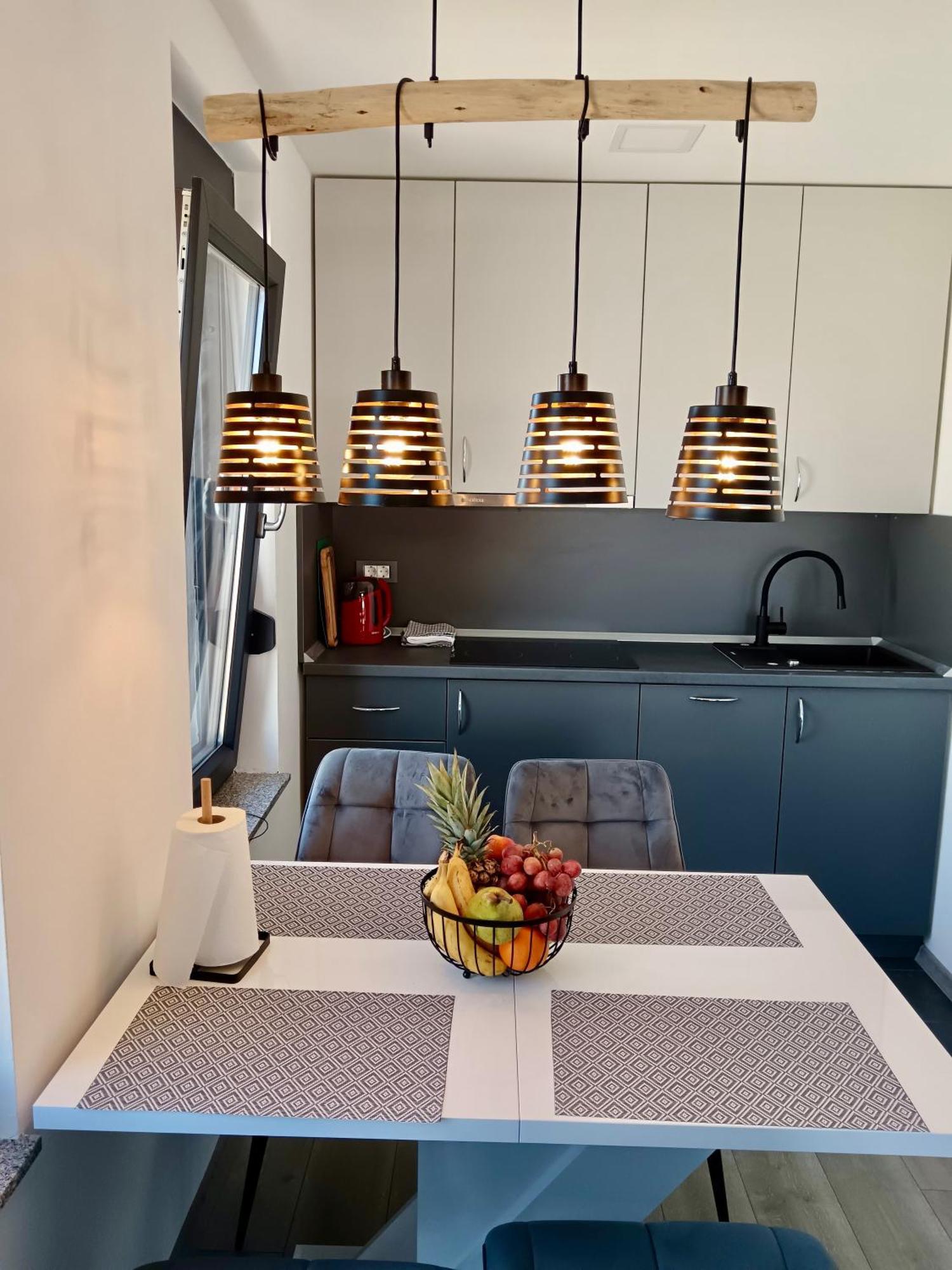 ויר Monachus Apartments מראה חיצוני תמונה